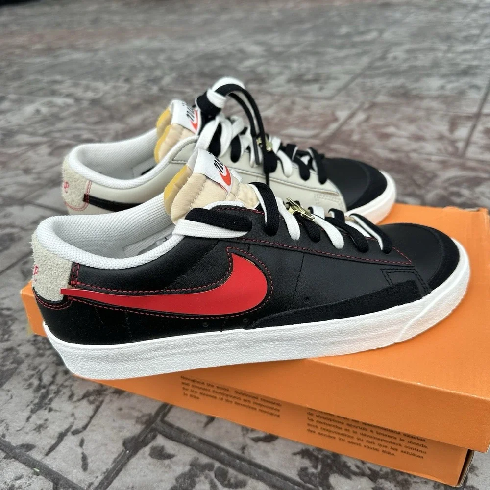 Nike Men's Size 8 Blazer Low '77‎ PRM Shoes Removable Swoosh DH4370 001